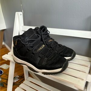 jordan 11 retro - black heiress stingray